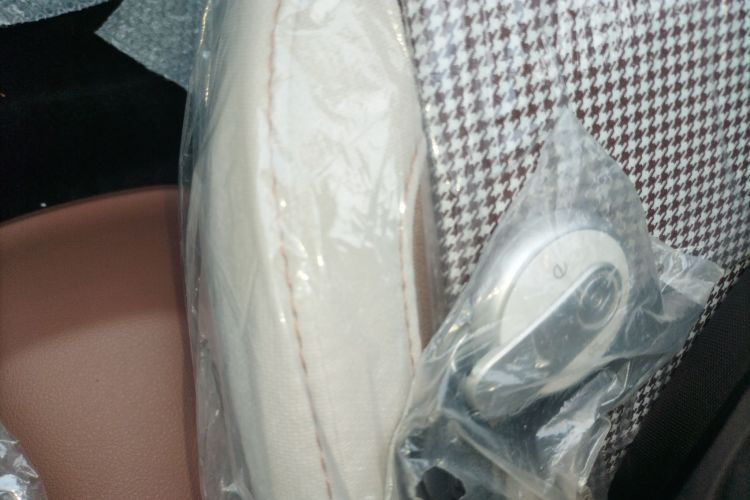 奔腾小马 2026款 222km 萌趣马 Plus中控内饰7001