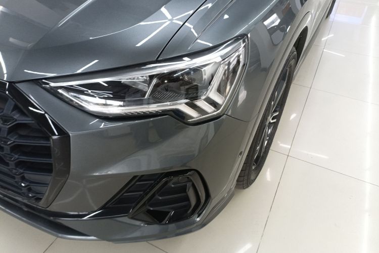 奥迪Q3 2021款 40 TFSI 时尚动感型局部细节36