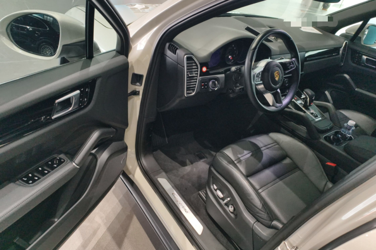 保时捷 Cayenne新能源 2021款 Cayenne E-Hybrid 2.0T中控内饰20