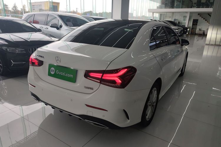 奔驰A级 2021款 A 200 L 运动轿车时尚型车身外观6005