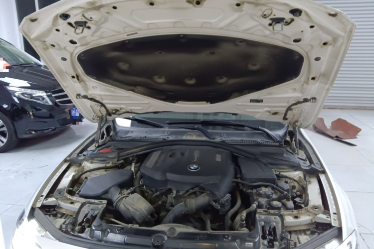 宝马3系 2018款 320Li 时尚型机舱底盘24