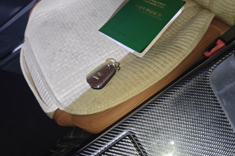 凯迪拉克CT6 2021款 28T 豪华型中控内饰11