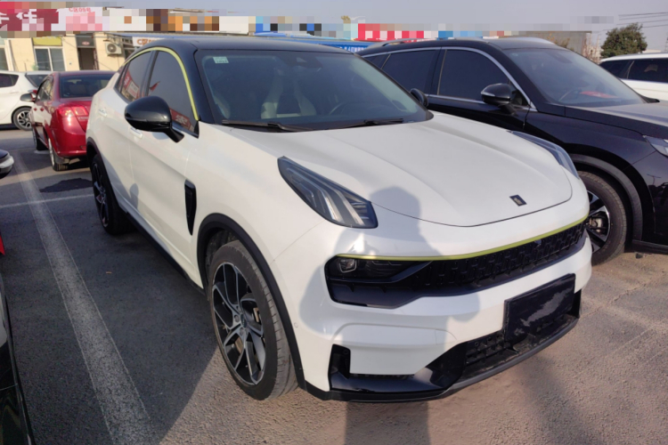 领克05 2020款 2.0TD 两驱耀Halo车身外观3