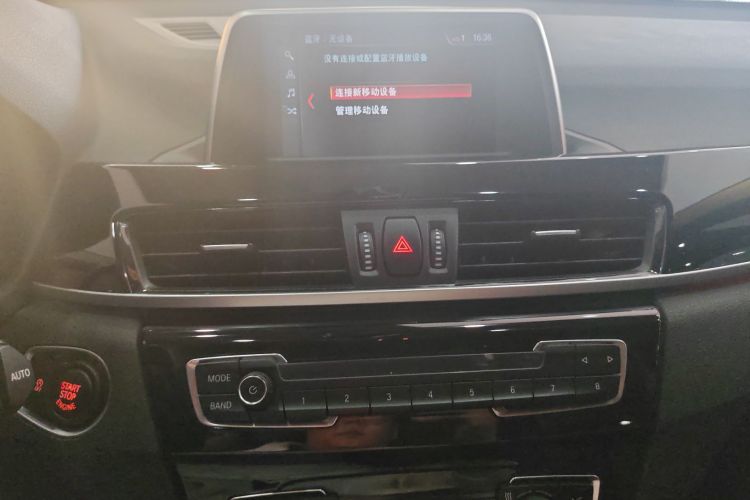 宝马X1 2019款 sDrive18Li 尊享型中控内饰16