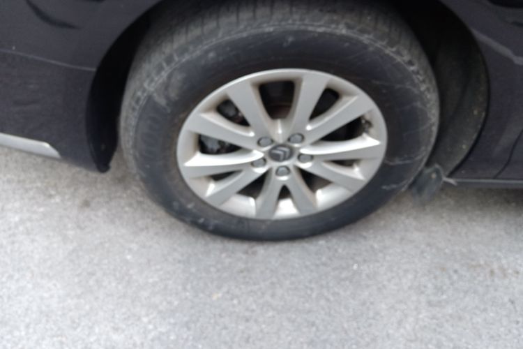 雪铁龙C5 2014款 1.6T 自动尊享型车身外观6007