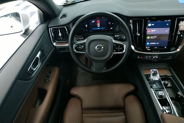 沃尔沃S60 2025款 B4 智远豪华版中控内饰13