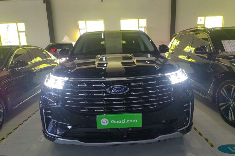 福特 探险者 2024款 2.3T EcoBoost 四驱风尚plus版 7座车身外观2