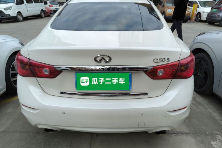 英菲尼迪Q50L 2016款 2.0T 悦享版车身外观6