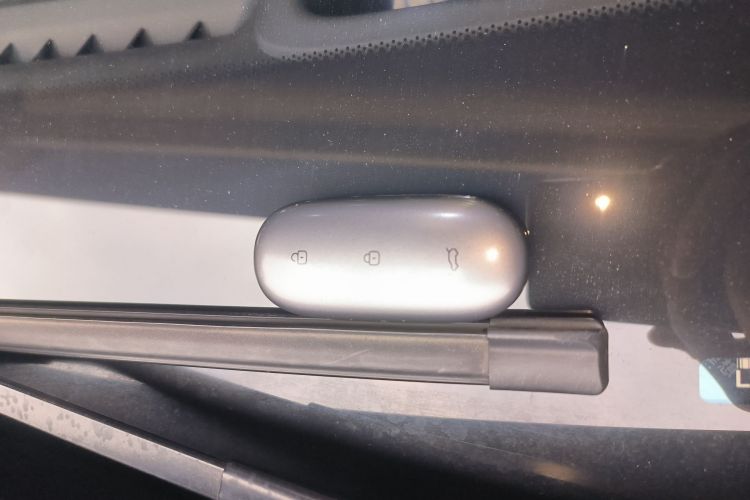 理想汽车 理想L9 2022款 Max中控内饰11