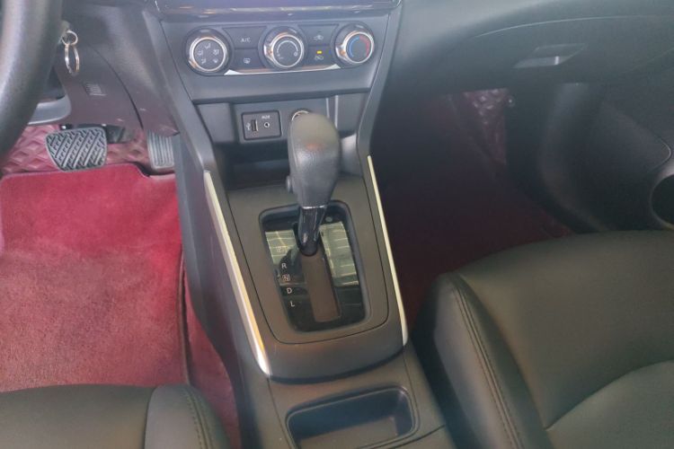 日产 轩逸 2022款 经典 1.6XE CVT舒适版中控内饰18