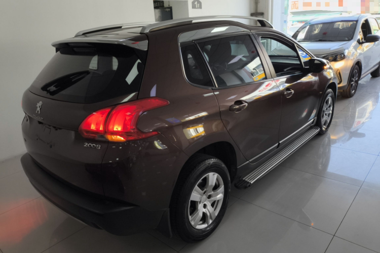 标致2008 2014款 1.6L 手动潮流版车身外观6005