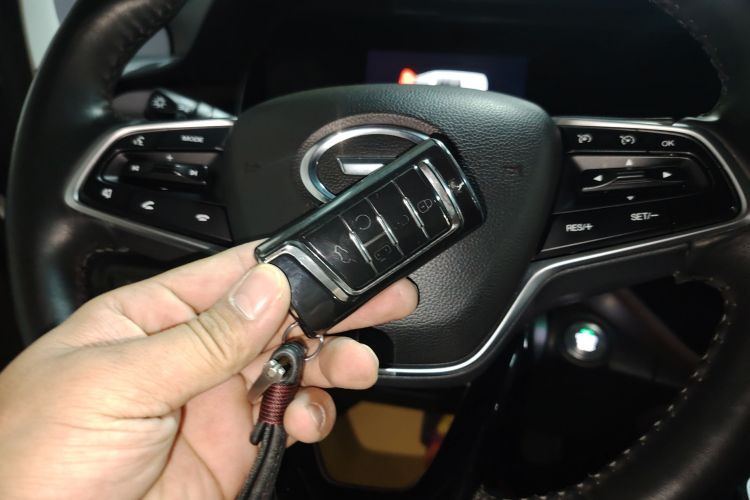 广汽传祺 传祺M6 2023款 PRO 270T DCT豪华版中控内饰7001