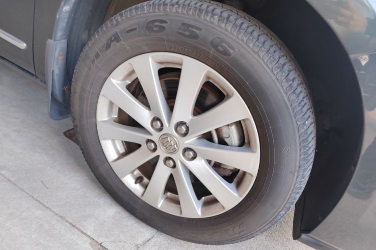 别克GL8 2018款 28T 豪华型 国VI车身外观6007