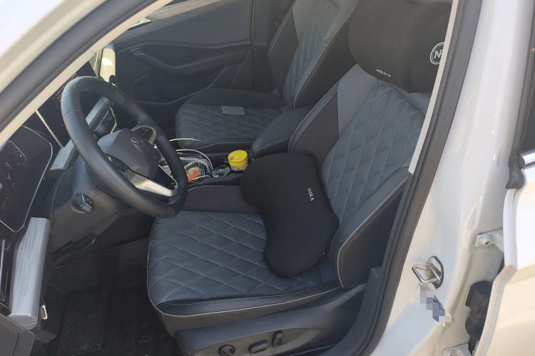 大众 速腾 2023款 300TSI DSG卓越版中控内饰19