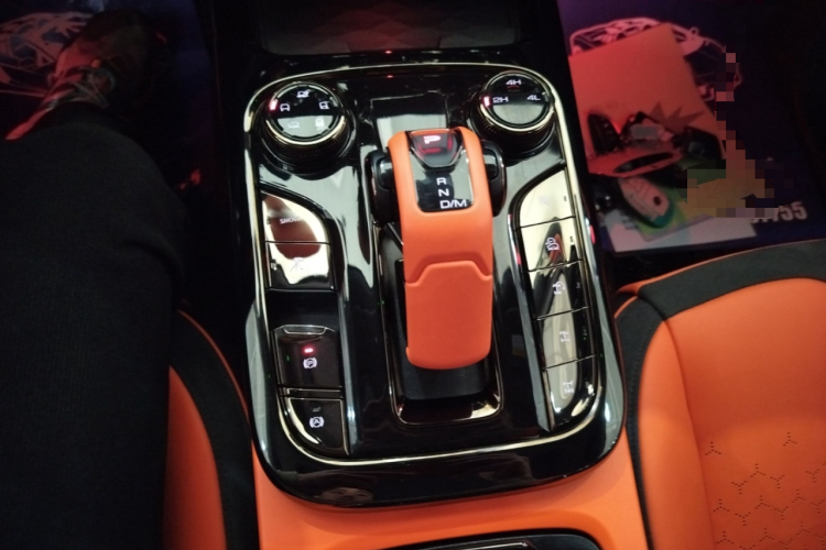 超境汽车 共创坦克300 2023款 2.0T 赛博骑士局部细节18