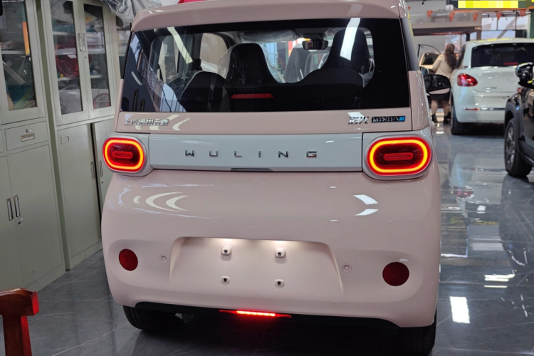 五菱汽车 宏光MINIEV 2024款 第三代 215km 青春版车身外观6004