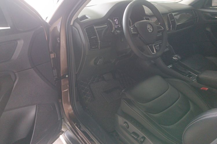 斯柯达 柯迪亚克 2018款 TSI330 7座两驱豪华优享版中控内饰7003