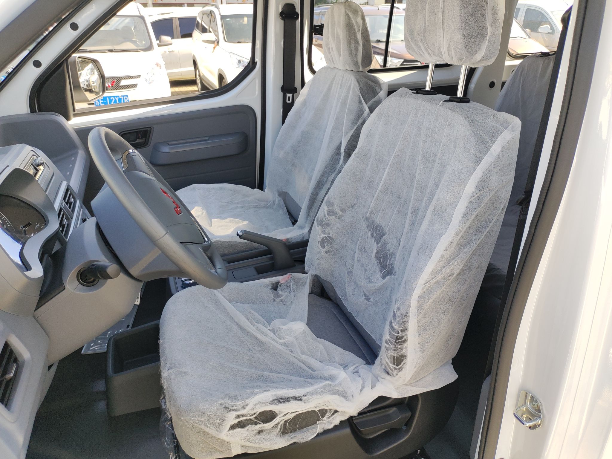 五菱汽车 五菱扬光 2024款 300KM 舒适型客车版 75kW