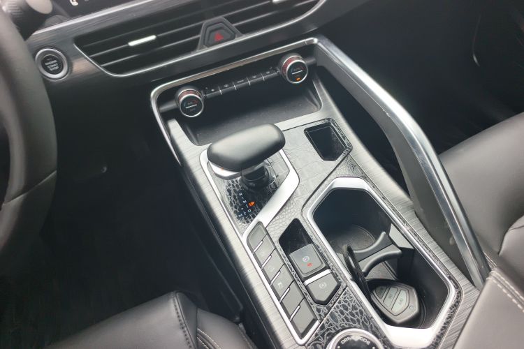 吉利汽车 星越 2020款 高能版 350T 耀星者中控内饰18