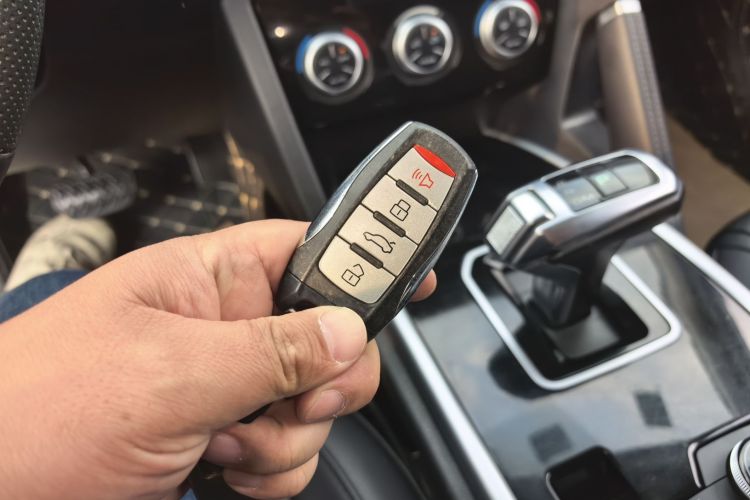 哈弗H6 2018款 红标 运动版 1.5T 自动两驱尊贵型中控内饰11