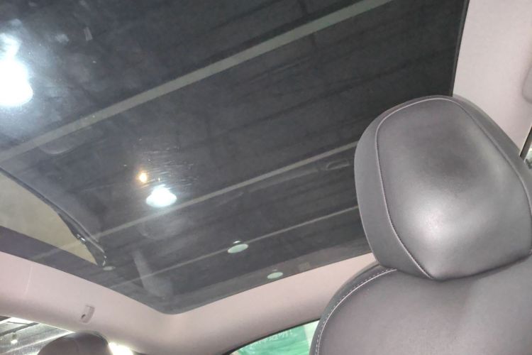 特斯拉 Model Y 2021款 标准续航后驱版局部细节22