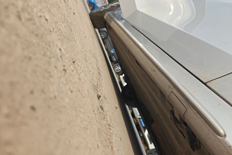 奔驰C级 2017款 C 200 L 运动版局部细节9001