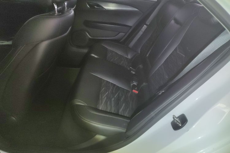 凯迪拉克ATS-L 2014款 28T 精英型中控内饰7004