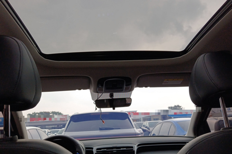 现代 2023款 途胜L 1.5T 自动两驱GLX精英版局部细节22