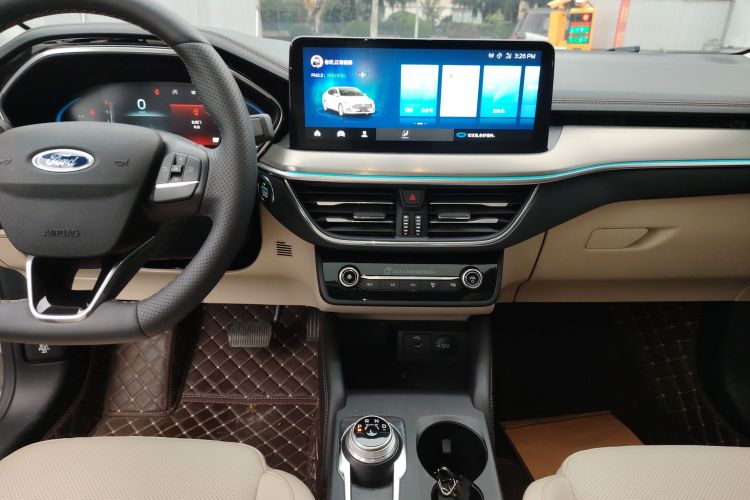 福特 福克斯 2021款 三厢 EcoBoost 180 自动锋潮型中控内饰16