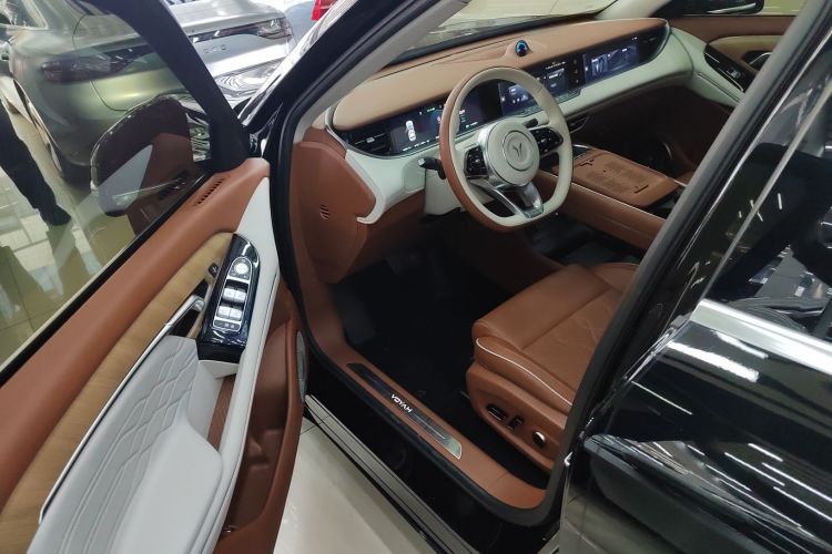 岚图汽车 岚图FREE 2024款 超长续航智驾版中控内饰7003