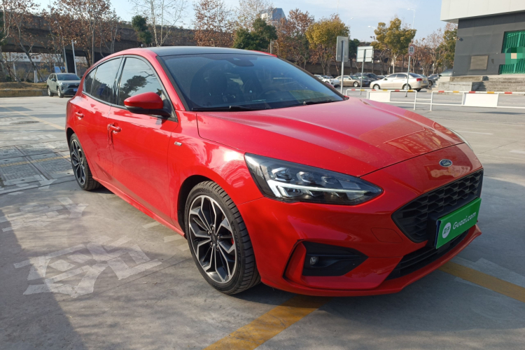 福特 福克斯 2020款 两厢 EcoBoost 180 自动ST Line车身外观6002