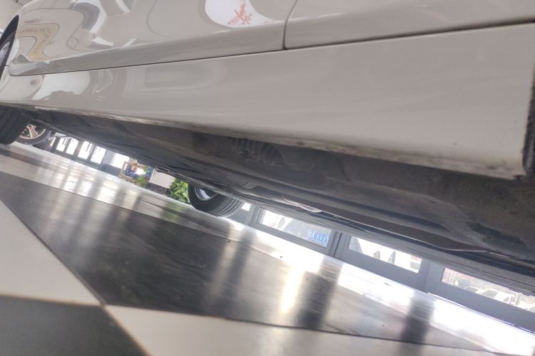 宝马5系 2017款 520Li 典雅型局部细节9001