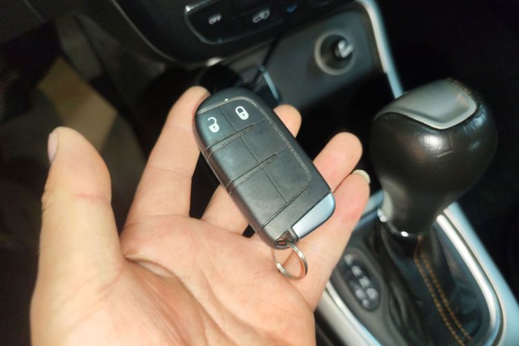 Jeep 指南者 2017款 200T 自动家享版中控内饰7001