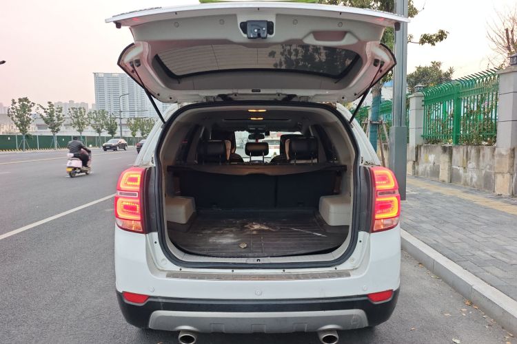 雪佛兰 科帕奇 2014款 2.4L 两驱城市版 5座机舱底盘23