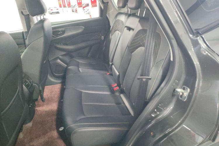 荣威RX5 2021款 PLUS 330TGI 自动国潮智臻版中控内饰21