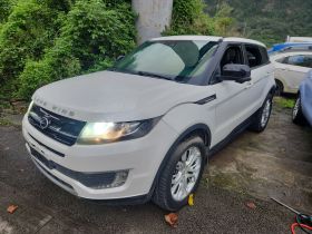 陆风X7 2015款 2.0T 全景尊贵版