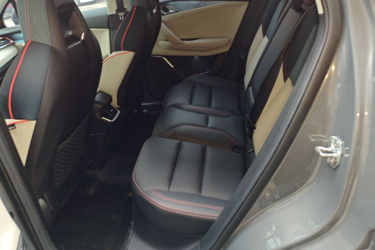 领克06 2020款 1.5T 耀Halo中控内饰7004