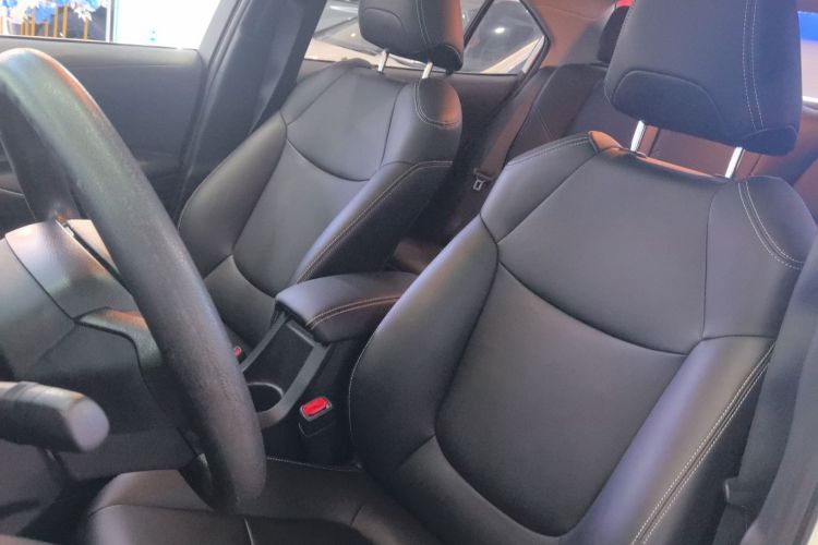 丰田 卡罗拉 2021款 1.2T S-CVT 精英版中控内饰19