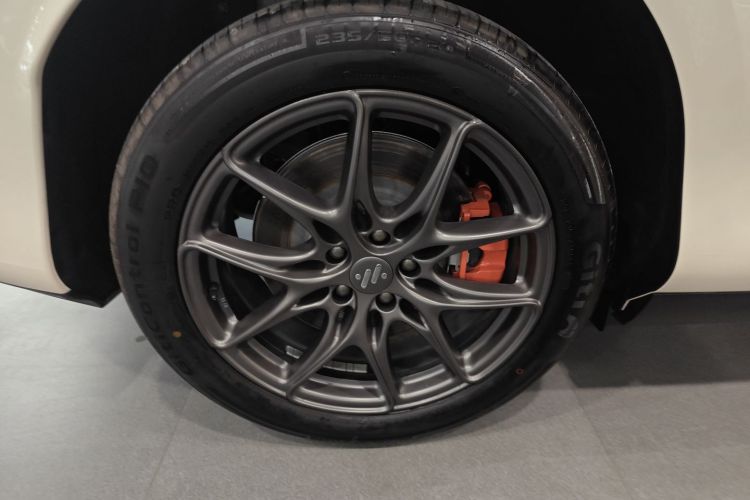 智己汽车 智己LS6 2025款 灵蜥智驾版车身外观6008