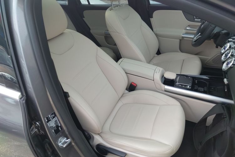 奔驰EQA 2022款 EQA 260局部细节41