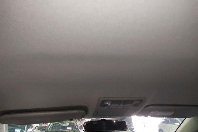 丰田 卡罗拉 2017款 改款 1.2T S-CVT GL局部细节22