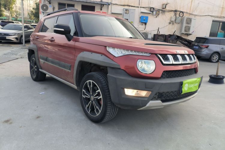 北京BJ20 2016款 1.5T CVT豪华型车身外观3