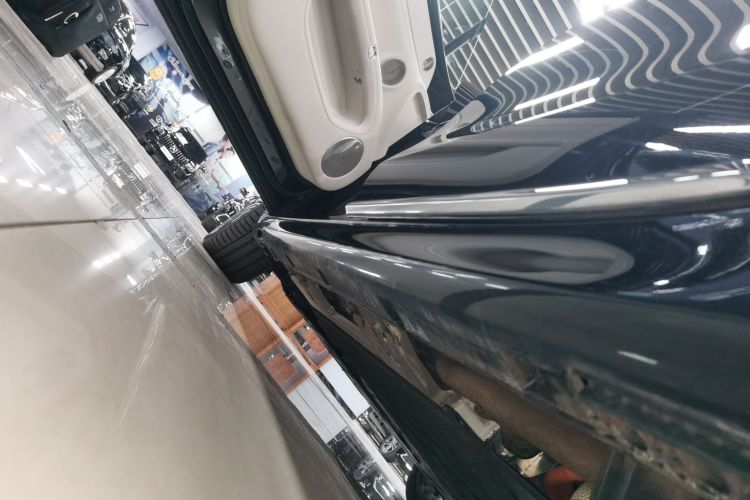 鸿蒙智行 享界S9 2025款 增程 Ultra局部细节9002