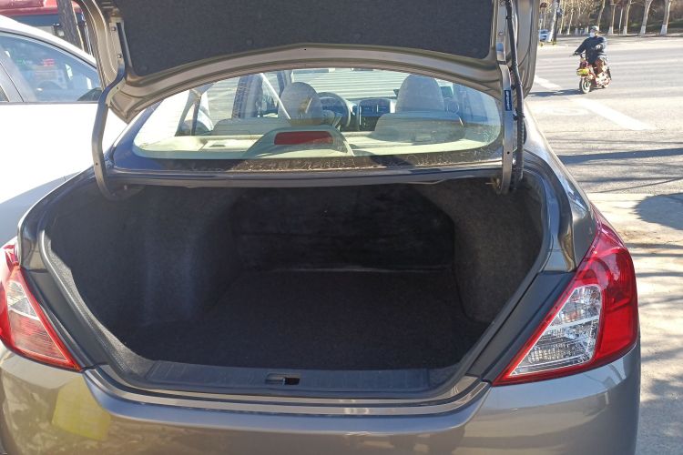 日产 阳光 2015款 1.5XE 手动舒适版局部细节23