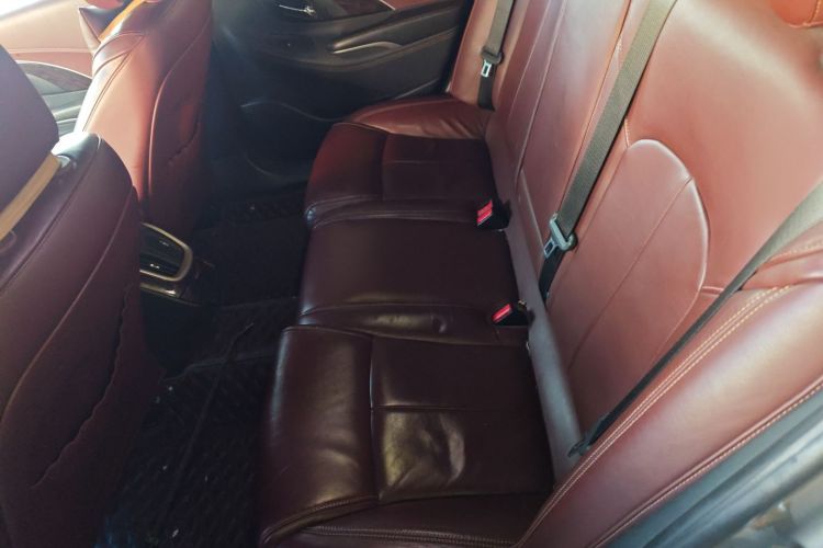 别克 君越 2013款 2.4L SIDI精英舒适型中控内饰21