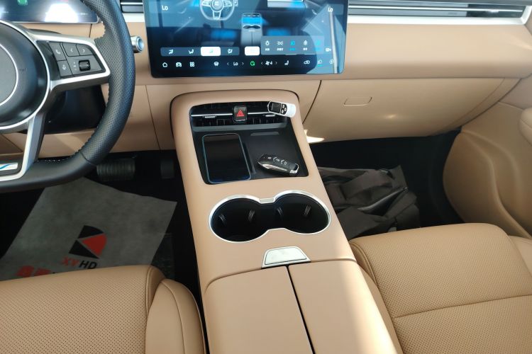 蓝电E5 PLUS 2025款 165km 长续航版PLUS 7座局部细节18