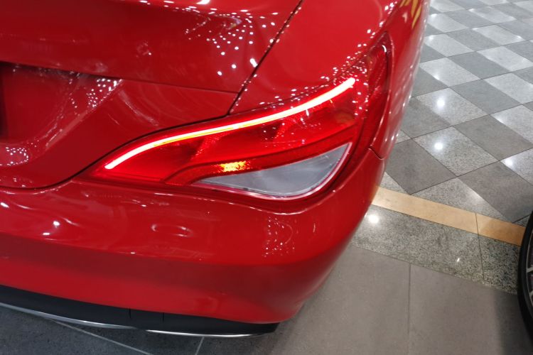 奔驰CLA 2017款 改款 CLA 200 动感型车身外观6006