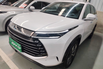 比亚迪 护卫舰07 2023款 DM-i 205KM 尊贵型