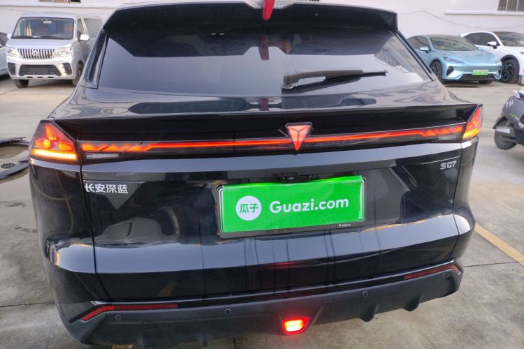 深蓝汽车 深蓝S07 2025款 215Max 深蓝智驾AD PRO增程版车身外观6