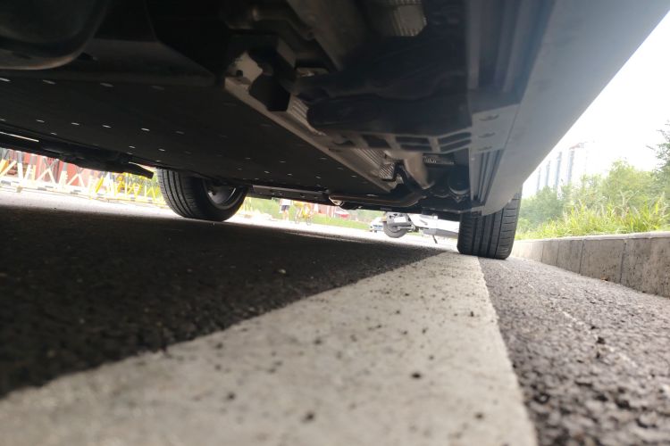 理想汽车 理想L9 2022款 Max局部细节9002